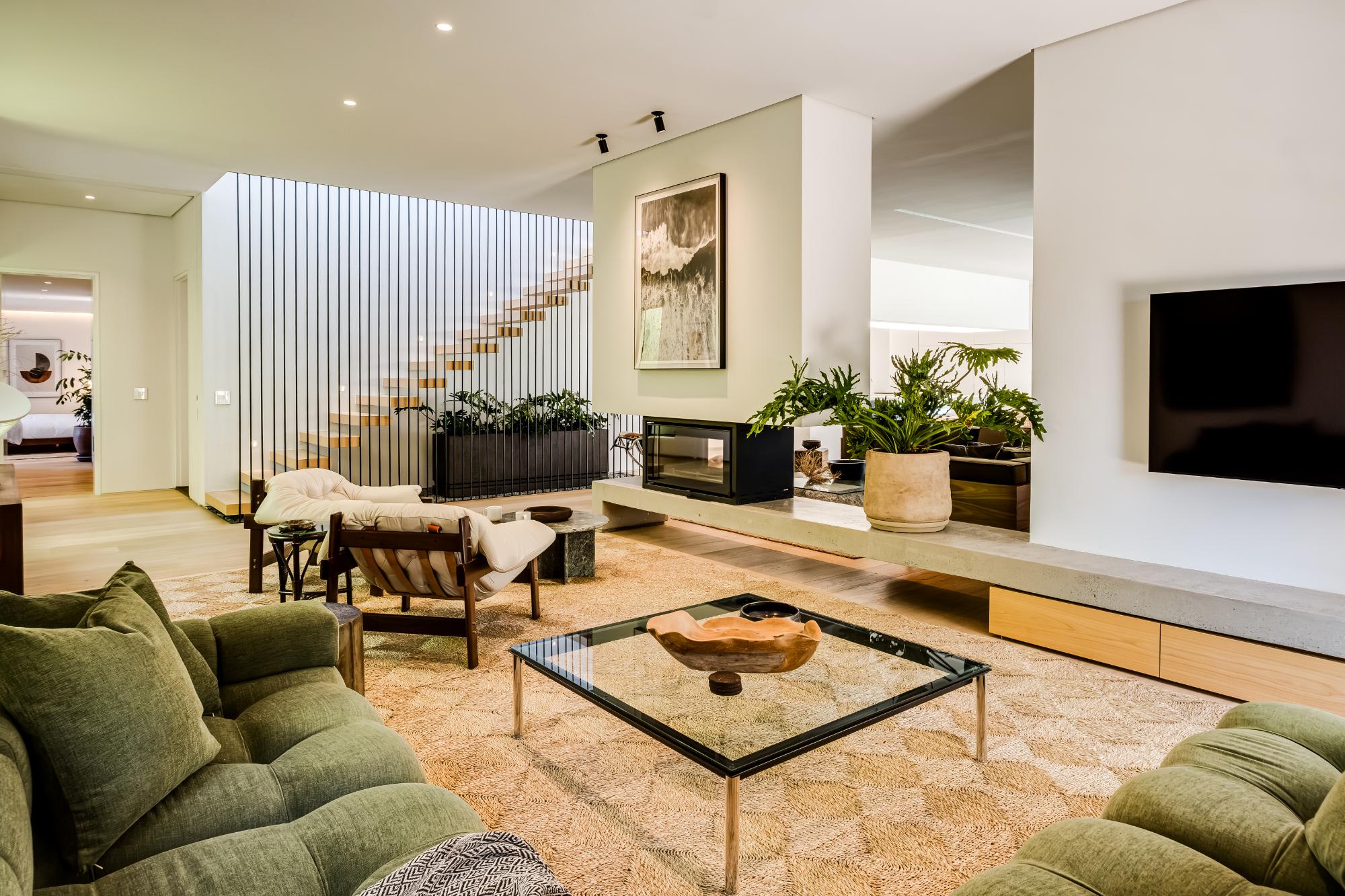 property_7b947a45-7273-43e0-b154-5f977fa60238_6