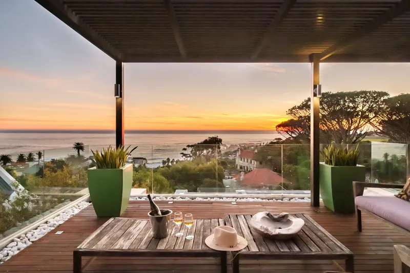 Glen Sunsets in Camps Bay – photo 1
