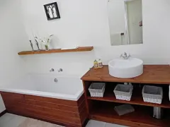 Constantia Hills in Fir Grove – photo 11 thumbnail