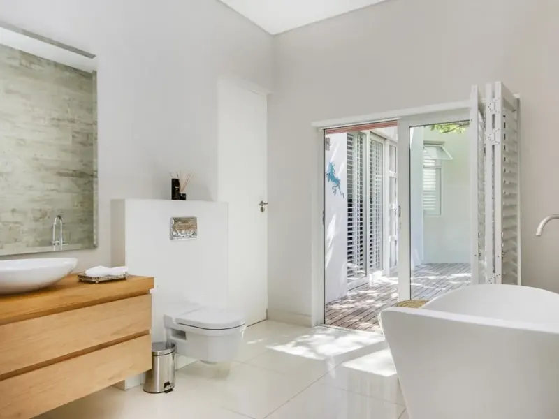 Villa Shanklin in Camps Bay – photo 17