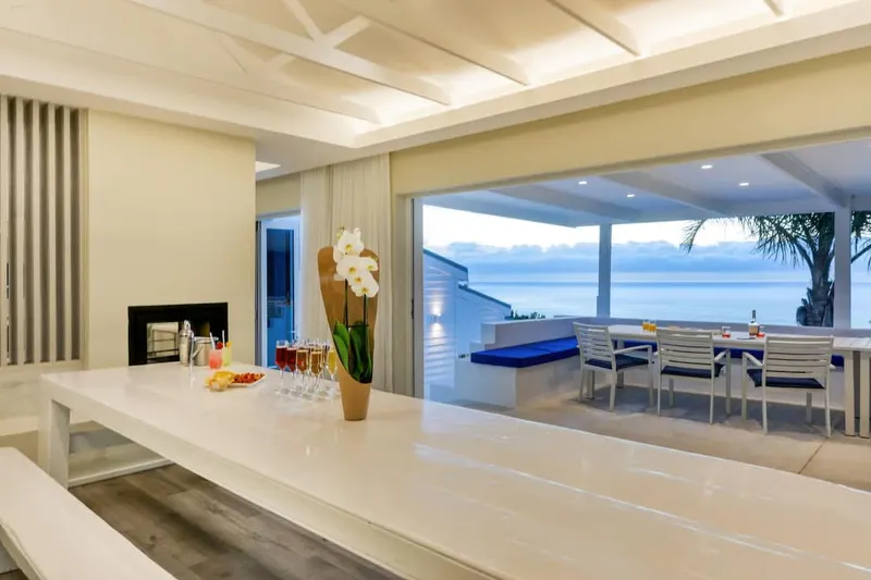 TWO VIEWS (CB155) in Camps Bay – photo 12