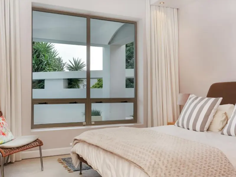 7 on 1st Crescent in Camps Bay – photo 8