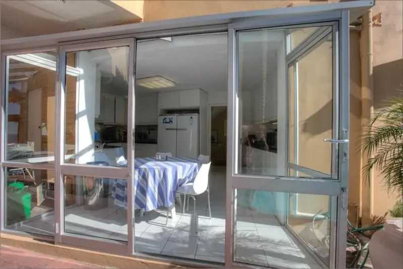 Sandy Bay Beach House in Llandudno – photo 10