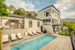 Sunset Views in Camps Bay – photo 19 thumbnail