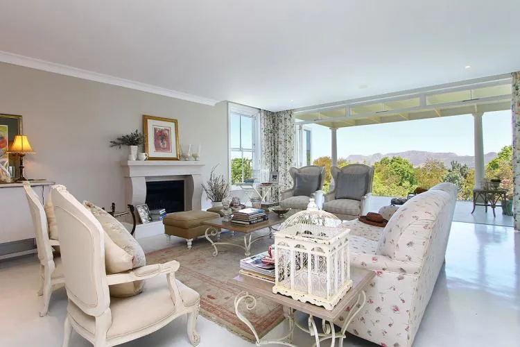 property_7c9d7395-5d07-4104-8c45-758d9710b94c_18