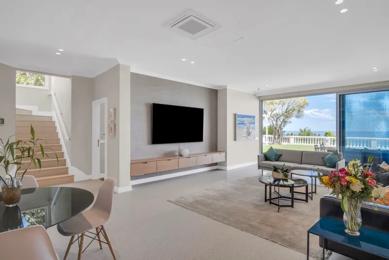 Villa Loki in Bantry Bay – photo 18