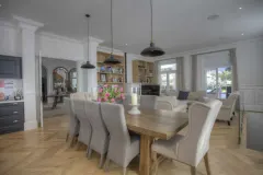 Hoogeind Manor in Claremont – photo 4 thumbnail