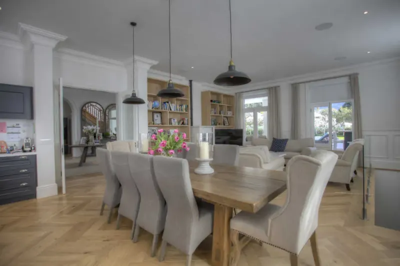 Hoogeind Manor in Claremont – photo 4