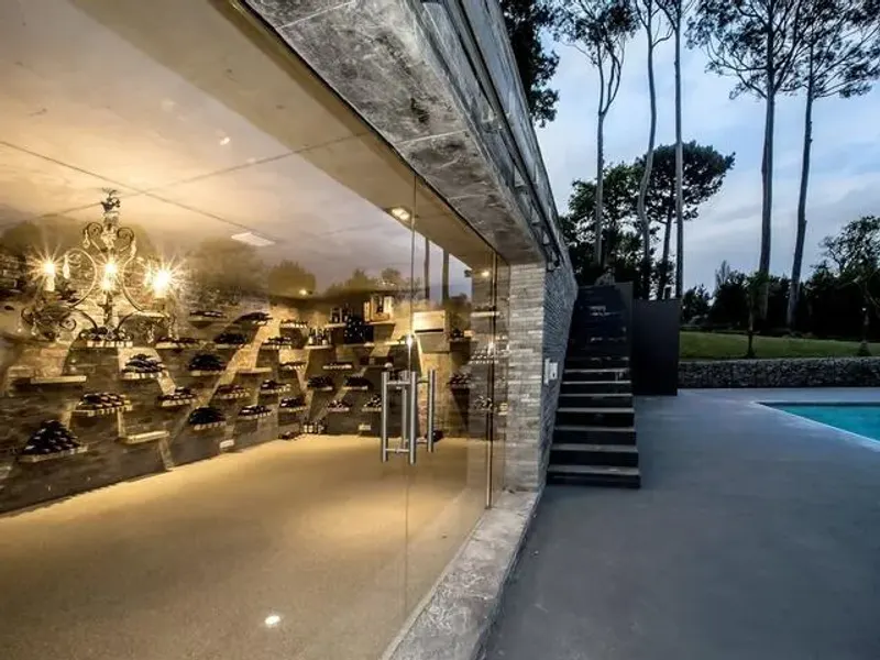 Constantia Classic 7 Bedroom in Bel Ombre – photo 2