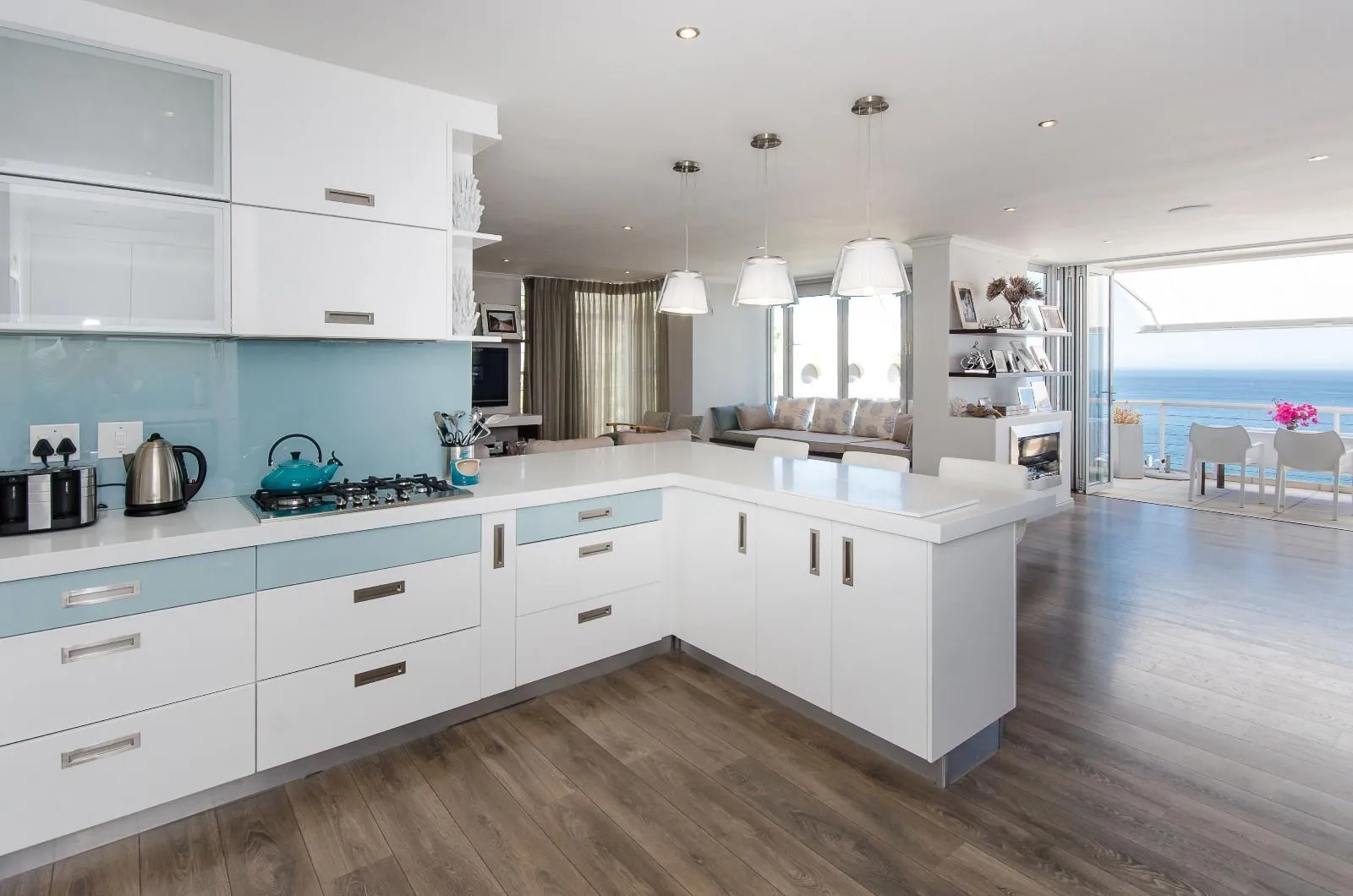 property_7d51347a-708f-418d-93bb-bb892928e678_4