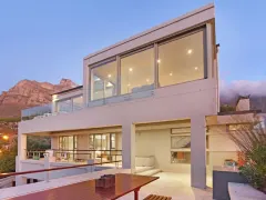 7 on First Crescent in Camps Bay – photo 20 thumbnail
