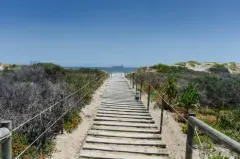 Dolphin Beach Apartment in Table View – photo 12 thumbnail