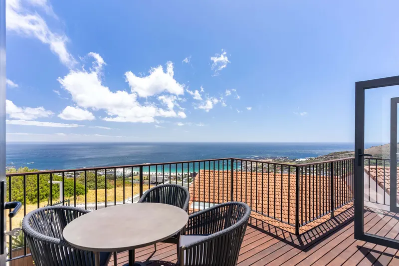 Camps Bay Nest in Camps Bay – photo 35