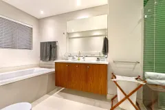 Villa Canaan in Camps Bay – photo 15 thumbnail