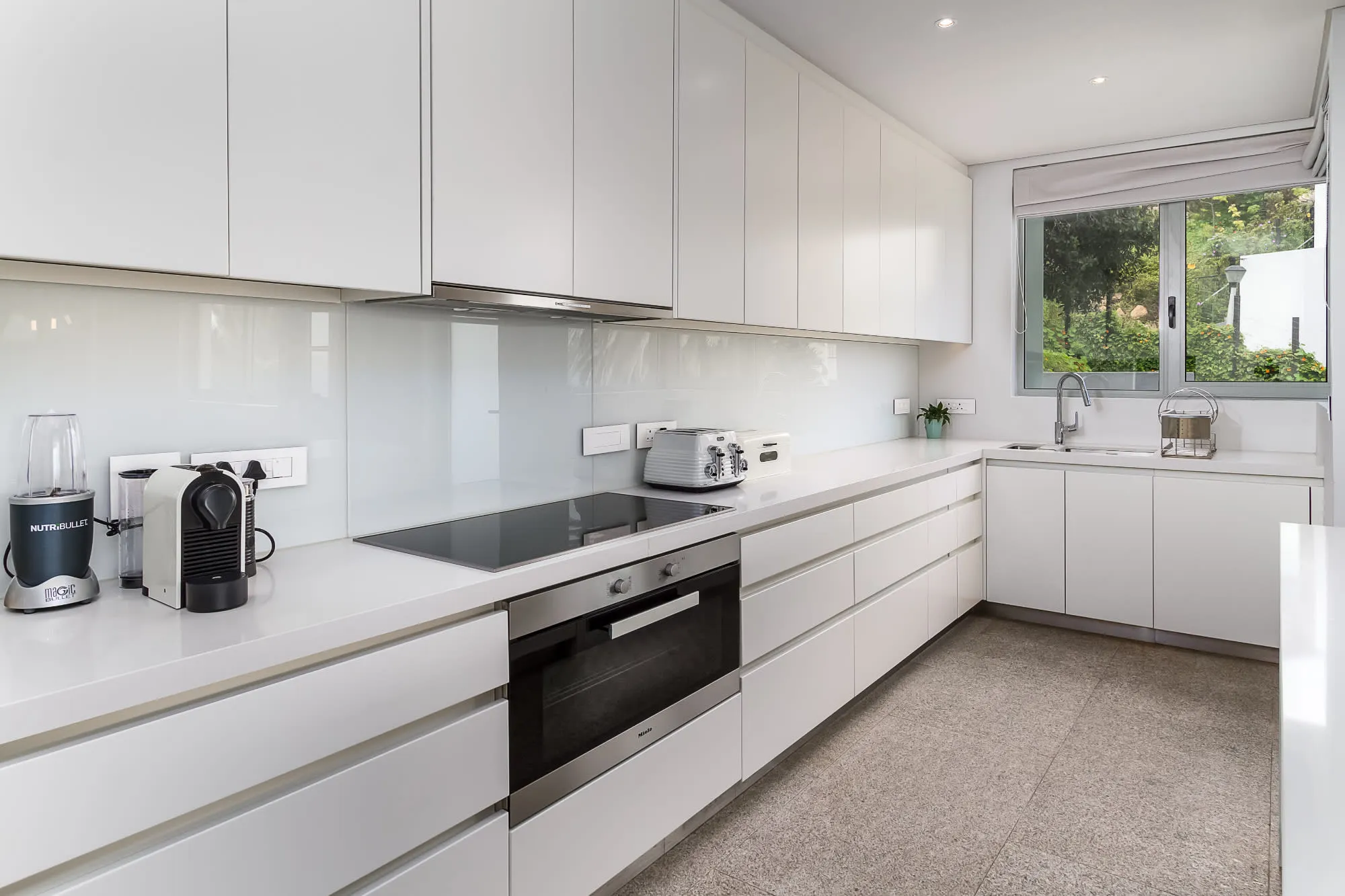 property_7deed9d1-ef65-440c-b4d5-db3118e004d1_13