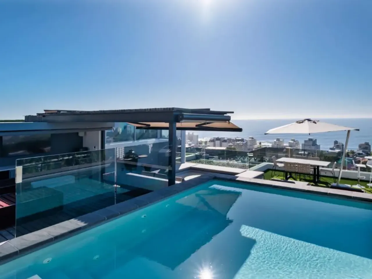 Penthouse on B in Green Point