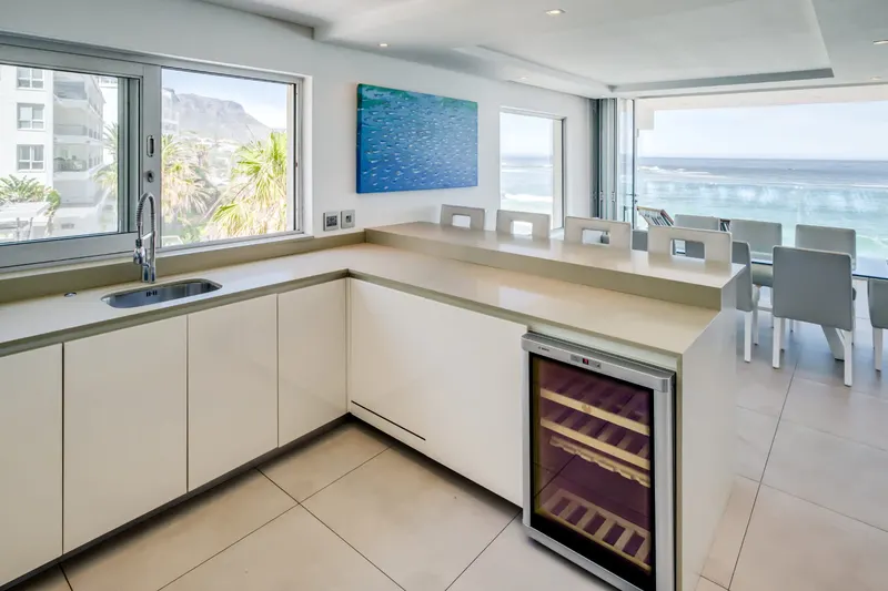 Ocean Breeze in Clifton – photo 7