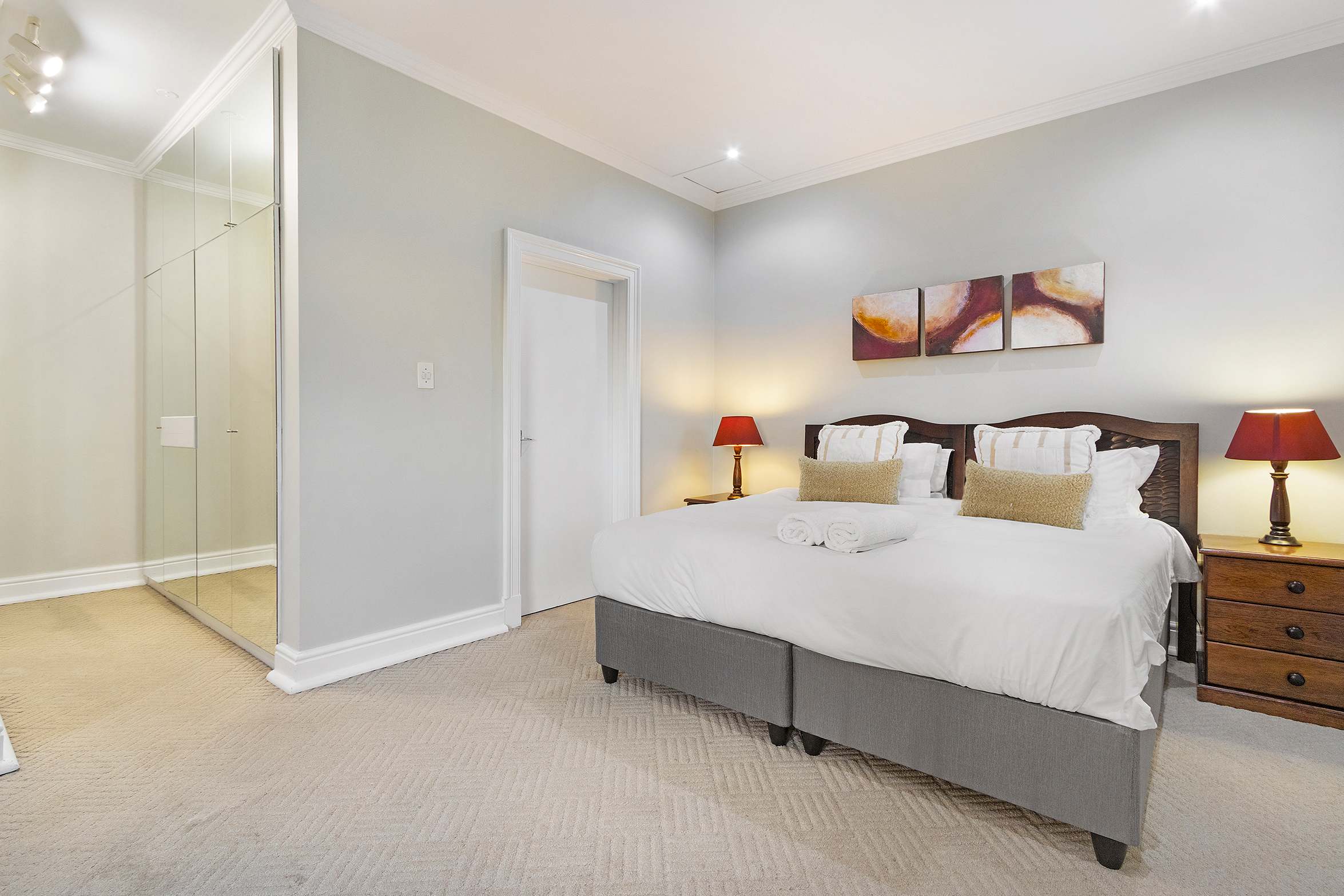 property_7e7c1b6d-dea7-45e5-9007-006d387bc8e0_24