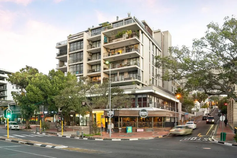Urban Palette Apartment in Green Point – photo 31