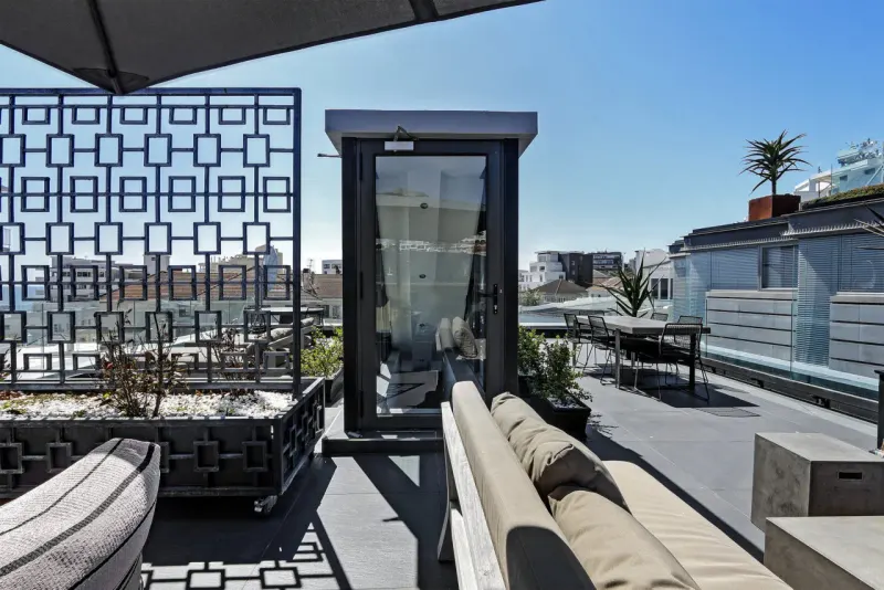 Bantry Luxe Apartment 3 in Bantry Bay – photo 6