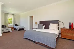 Zwaanswyk Villa in Tokai – photo 14 thumbnail