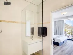 Oceans 33 Villa in Camps Bay – photo 13 thumbnail