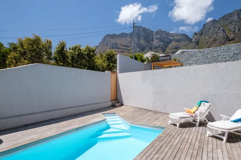 Houghton Steps in camps bay – photo 28