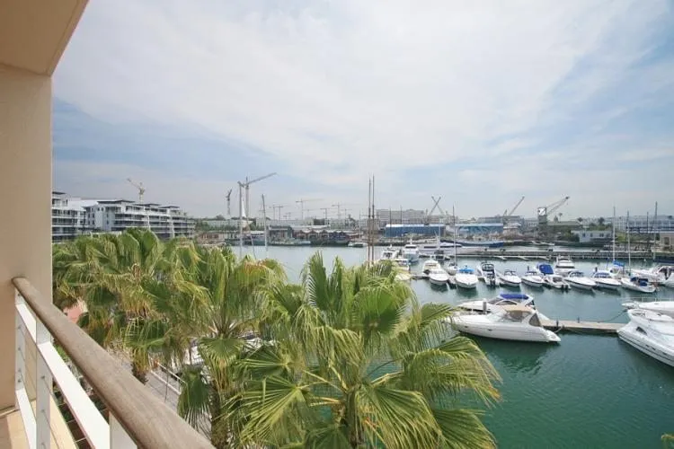 property_7feee48c-99d3-4917-ad1d-1601a04d2d7f_0