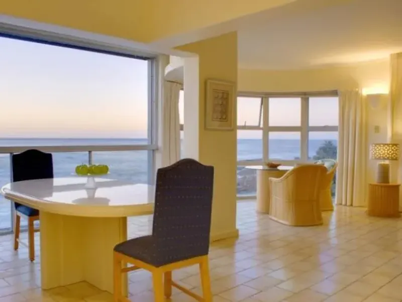 Bantry Views Apartment in Bantry Bay – photo 3