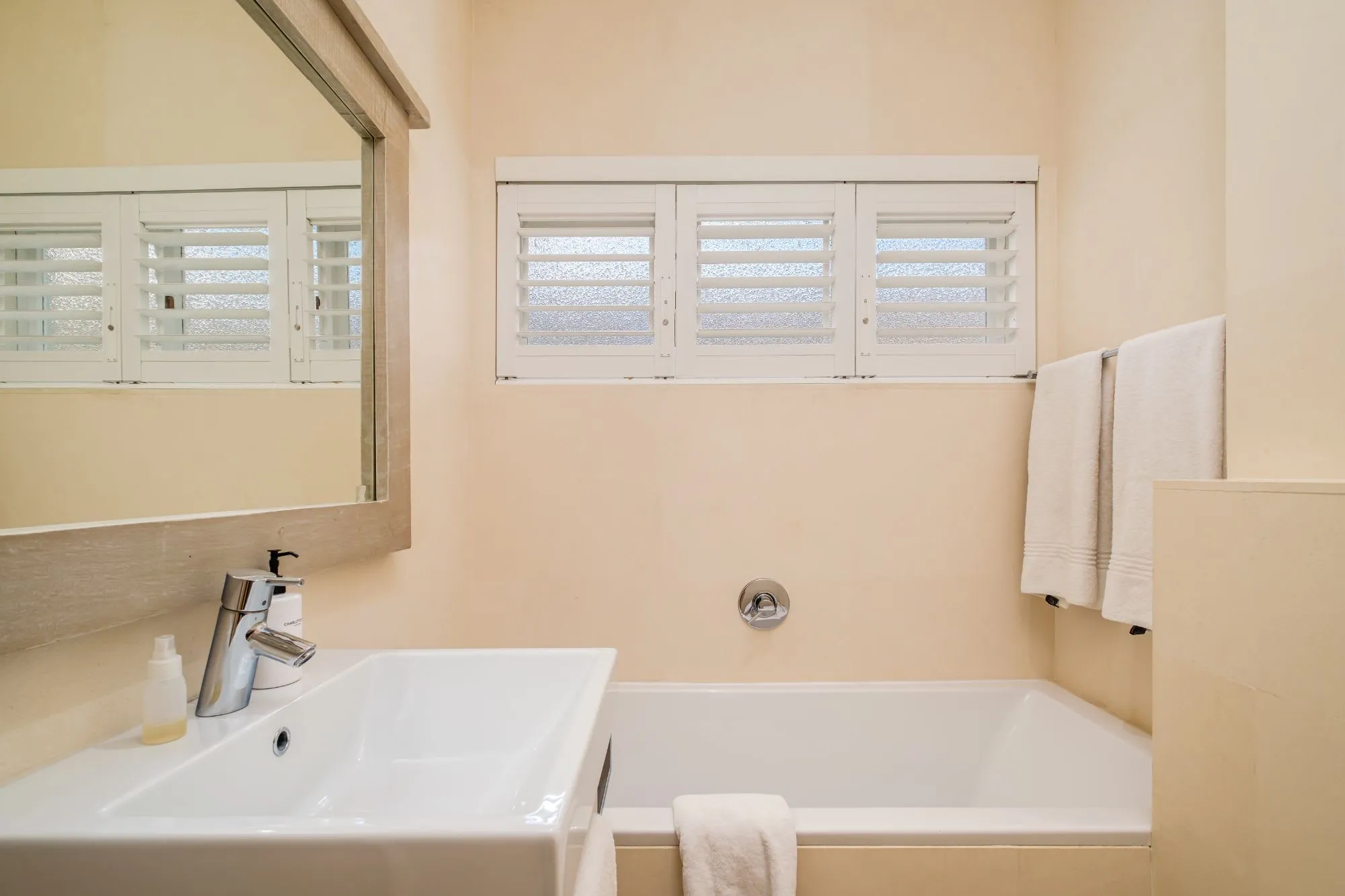 property_80214269-5f2c-4a4e-8c94-d988b0ee2447_37
