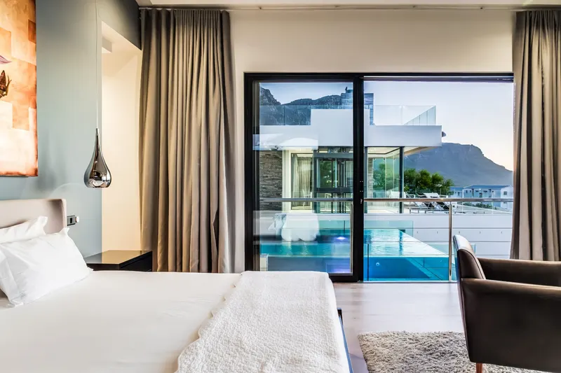 Prima Views in Camps Bay – photo 39