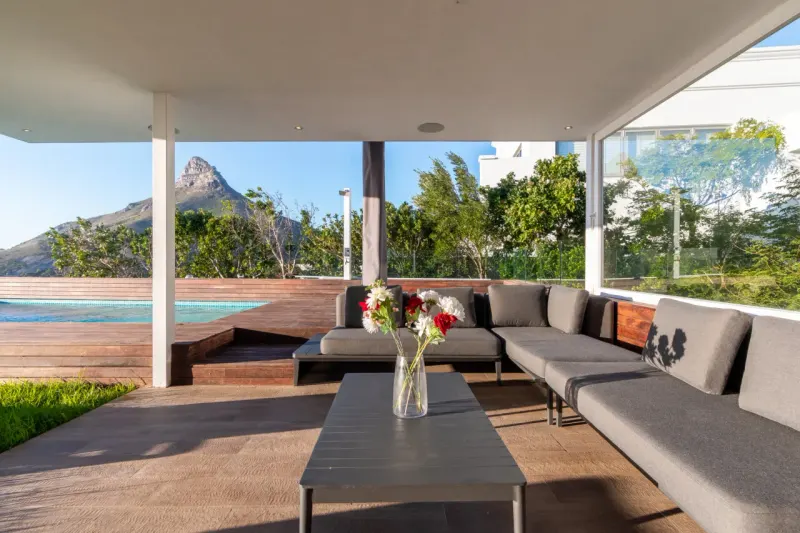 Camps Bay Penthouse in Bakoven – photo 30