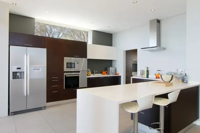 Kinnoul Villa in Camps Bay – photo 1