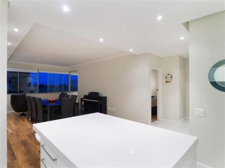 property_81268f2d-a952-4d79-a37c-dd9684455a30_8