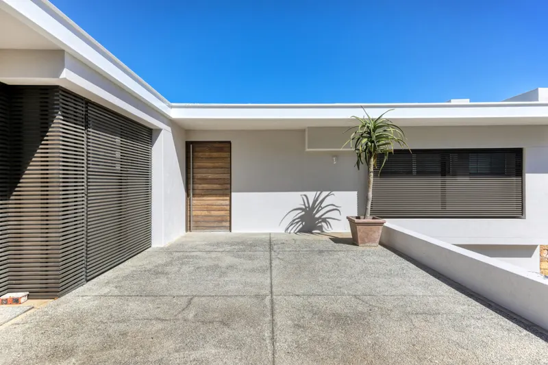 Medburn Luxury Villa in Camps Bay – photo 21