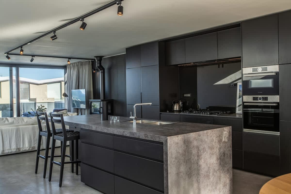 property_81aaab84-2ba8-4ecb-969c-caff68f6d9e2_25
