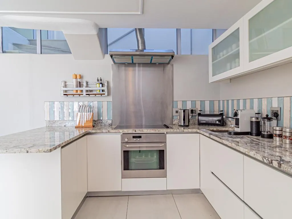property_81bdef17-407f-4ff4-bd0a-ddbfc72a8999_3