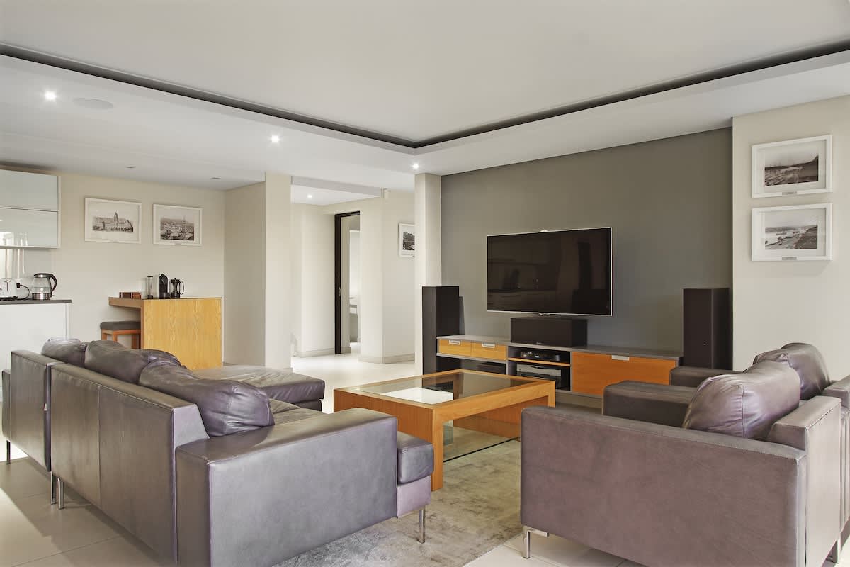 property_81ce11f1-ef62-452e-ac67-628d77abf7d9_5