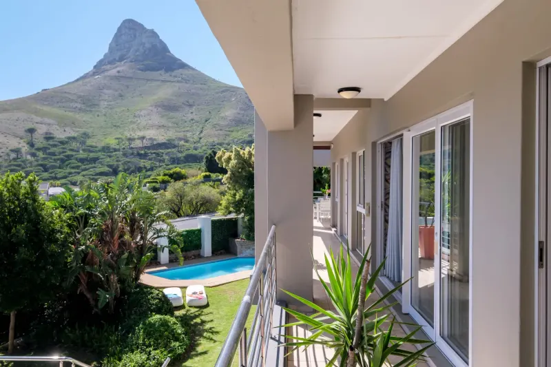 100 Geneva Drive in Camps Bay – photo 5