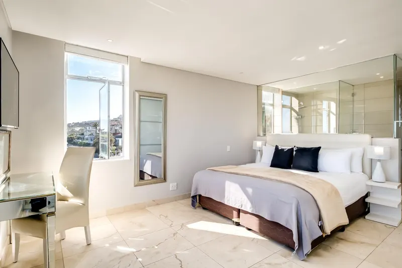 Beach Vistas in Camps Bay – photo 20