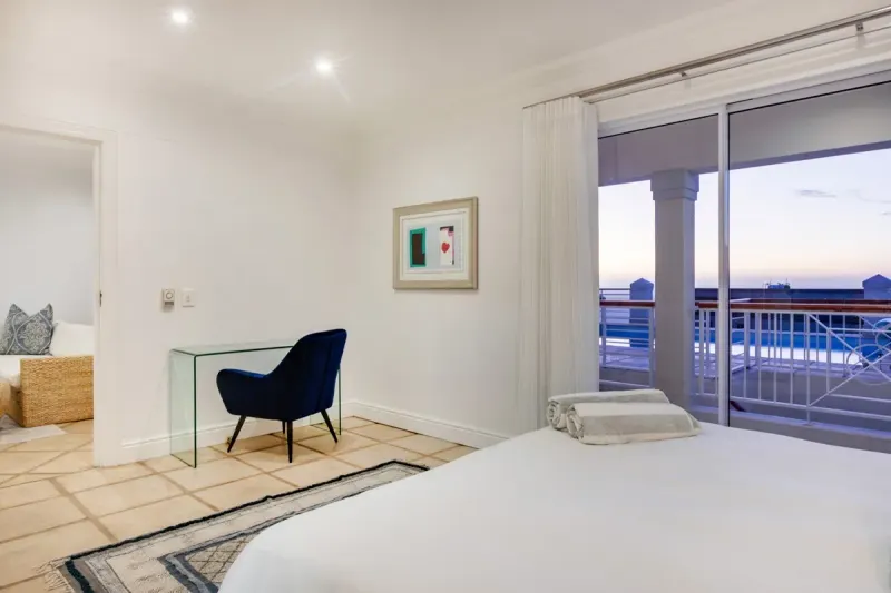 Camps Bay Alpha in Camps Bay – photo 19