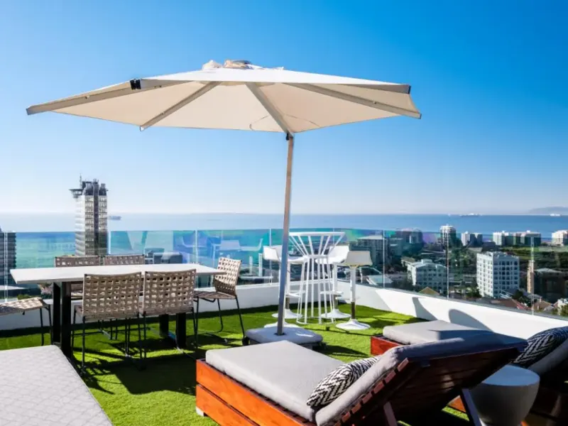 Penthouse on B in Green Point – photo 9