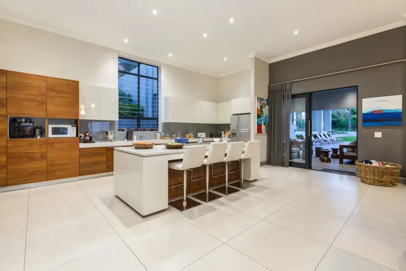 Manas Villa in Constantia – photo 34