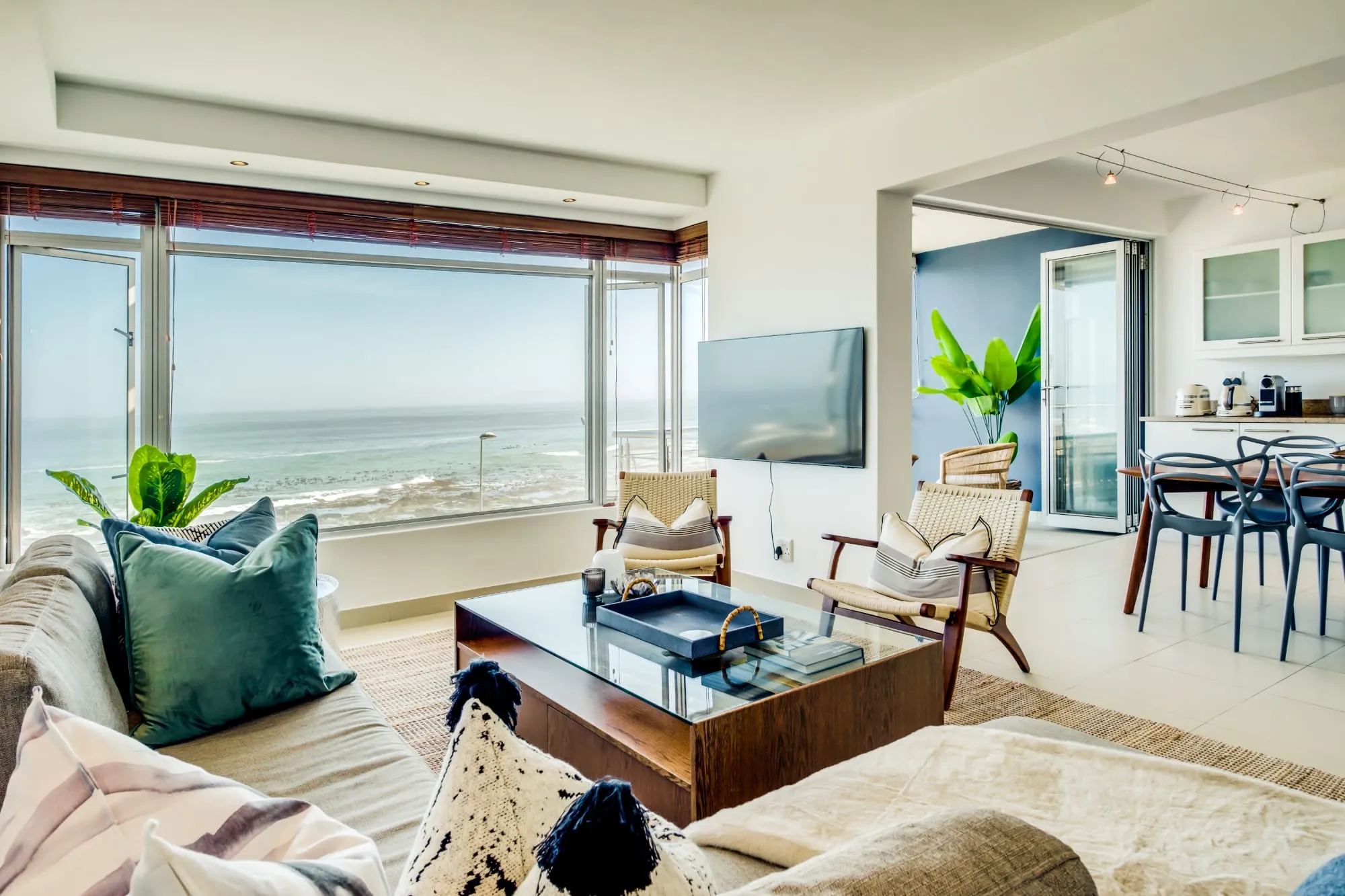 property_828616bb-3eba-4367-9e5a-d3b72f698b49_1