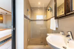 Cape House in Camps Bay – photo 39 thumbnail