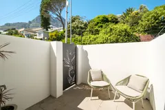 17 Geneva Drive in Camps Bay – photo 28 thumbnail