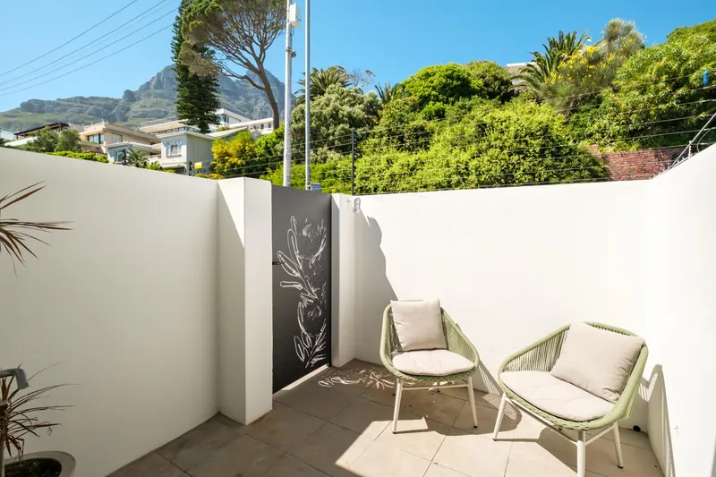 17 Geneva Drive in Camps Bay – photo 28