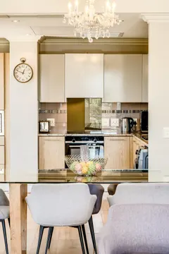 407 Royal in Green point – photo 8 thumbnail