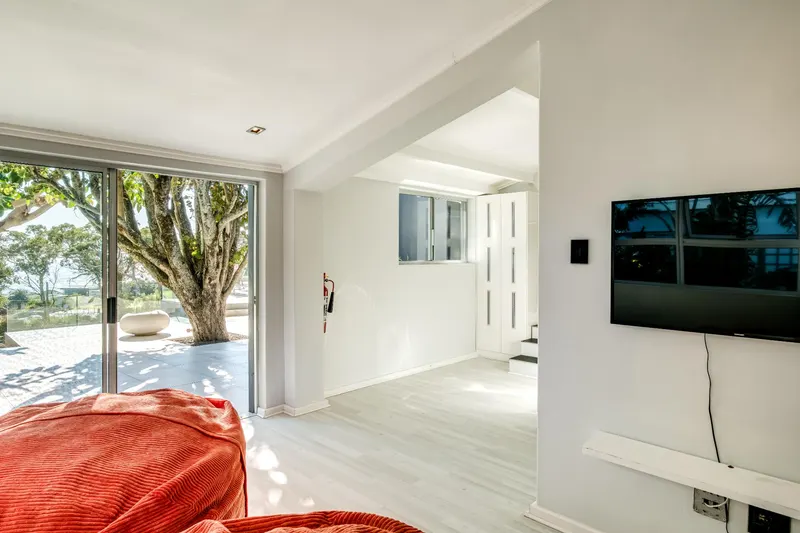Valtameri in Camps Bay – photo 31