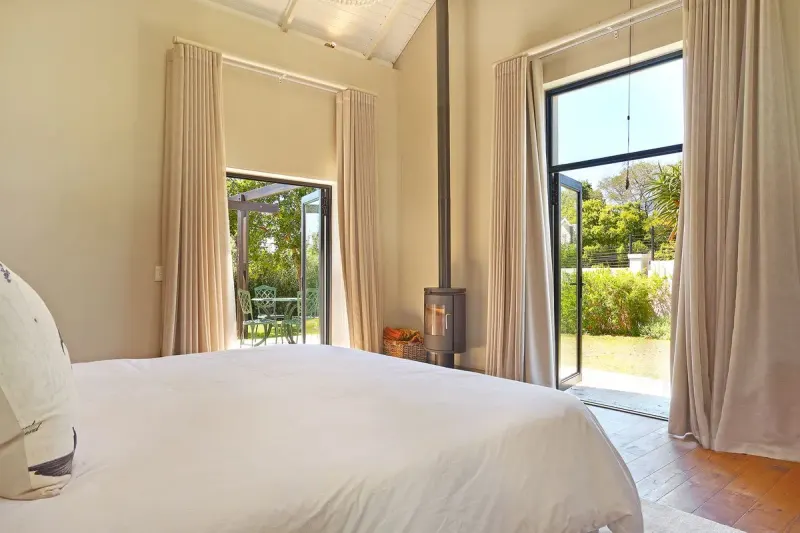Constantia Modern Villa in Constantia – photo 21